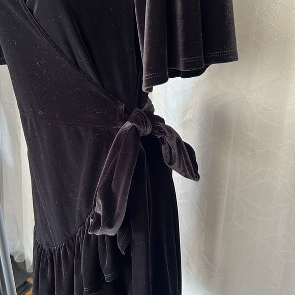 Nordstrom 1.State Velvet Wrap Dress With Flutter Sleeve - Picture 5 of 8